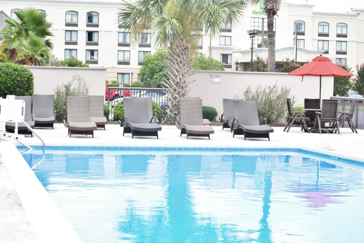 Ramada By Wyndham Savannah Gateway Exterior photo